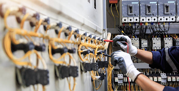 Professional Electrician technician working in Hawkins, TX